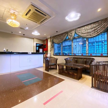 Mr Hotel Nusa Bestari Skudai Dış mekan fotoğraf