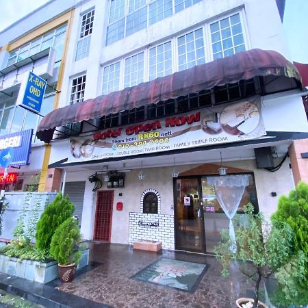Mr Hotel Nusa Bestari Skudai Dış mekan fotoğraf