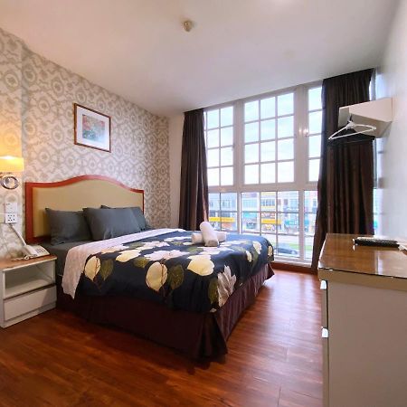 Mr Hotel Nusa Bestari Skudai Dış mekan fotoğraf