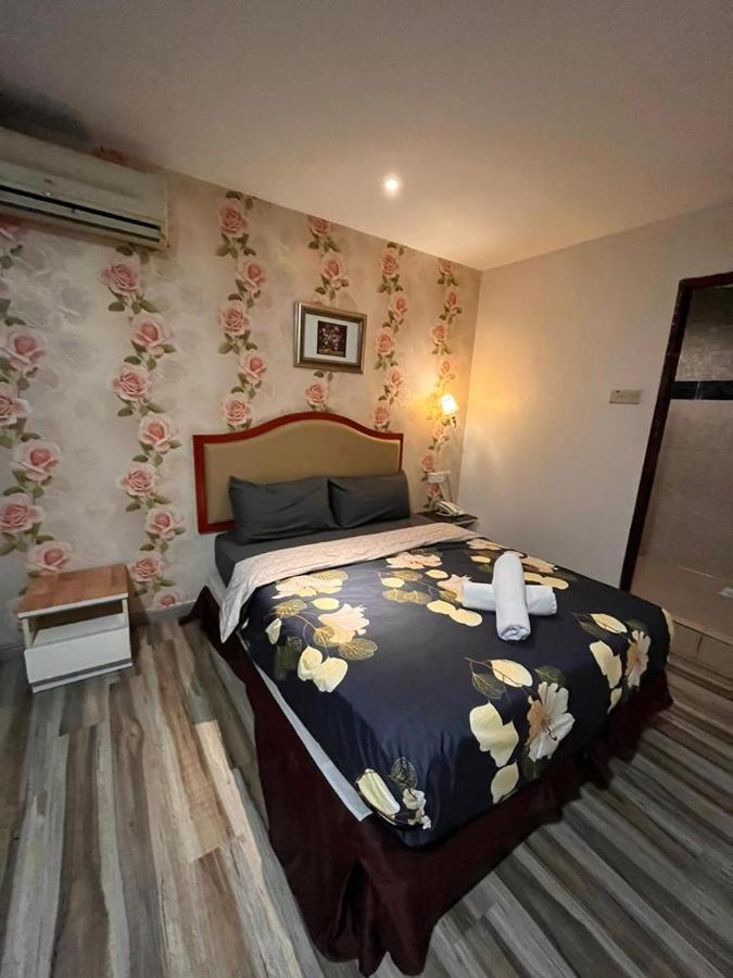Mr Hotel Nusa Bestari Skudai Dış mekan fotoğraf