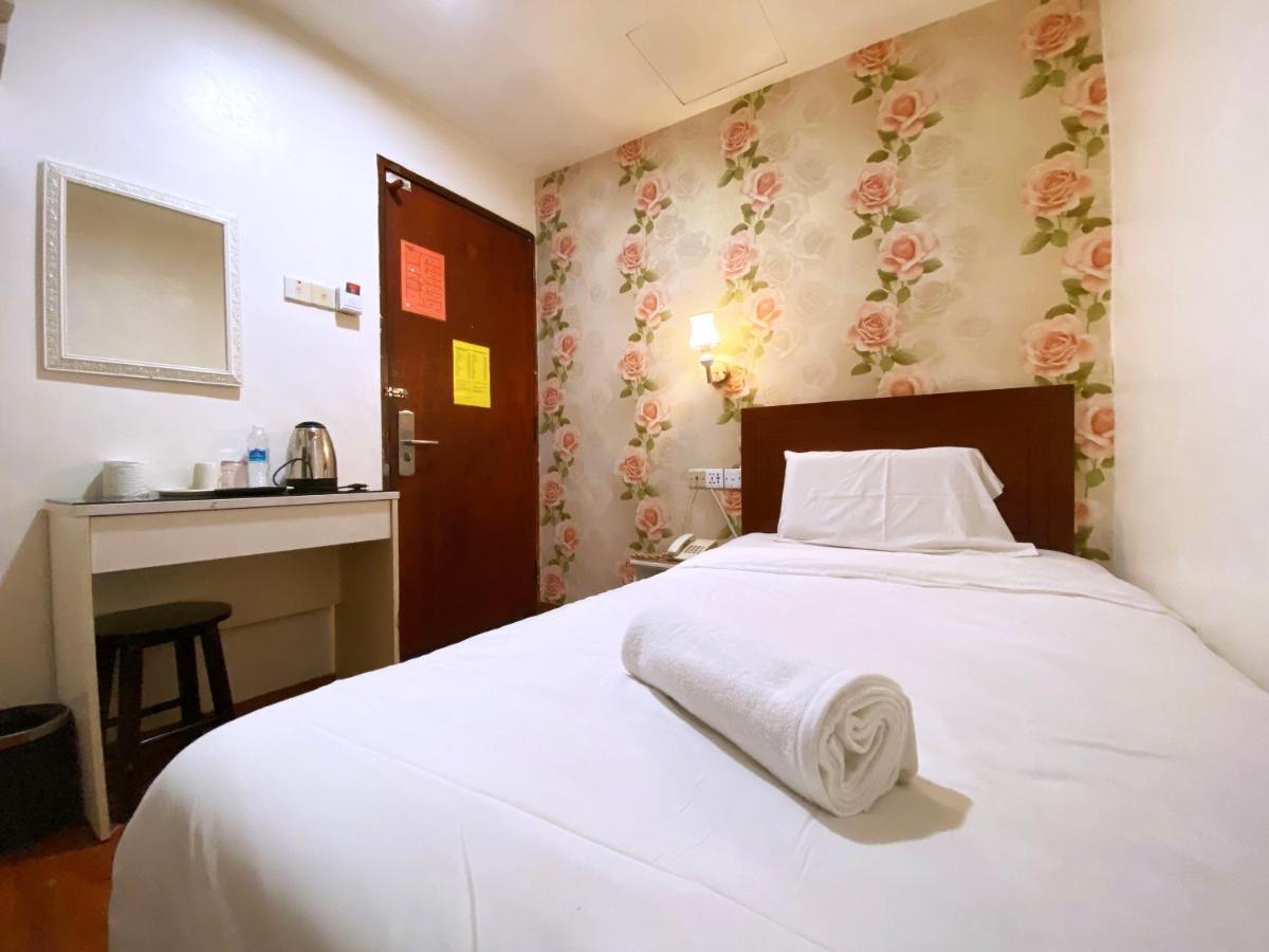Mr Hotel Nusa Bestari Skudai Dış mekan fotoğraf