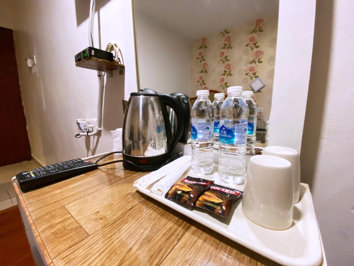 Mr Hotel Nusa Bestari Skudai Dış mekan fotoğraf