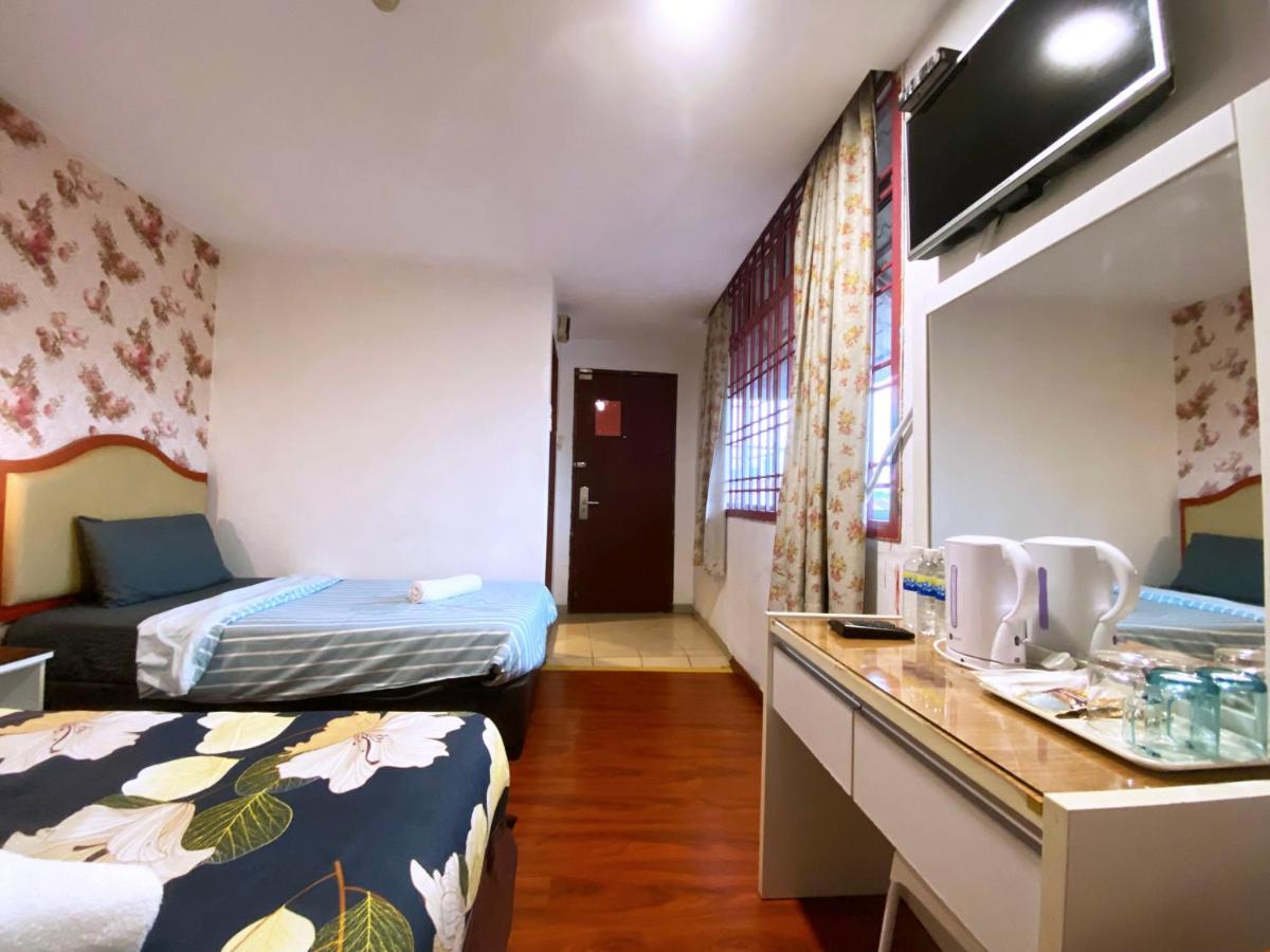 Mr Hotel Nusa Bestari Skudai Dış mekan fotoğraf